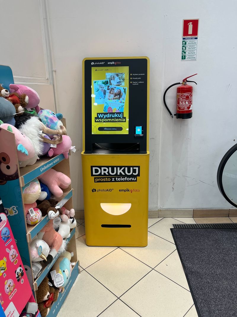 Foto kiosk PhotoAiD w salonie Empik Aleja Bielany pod Wrocławiem