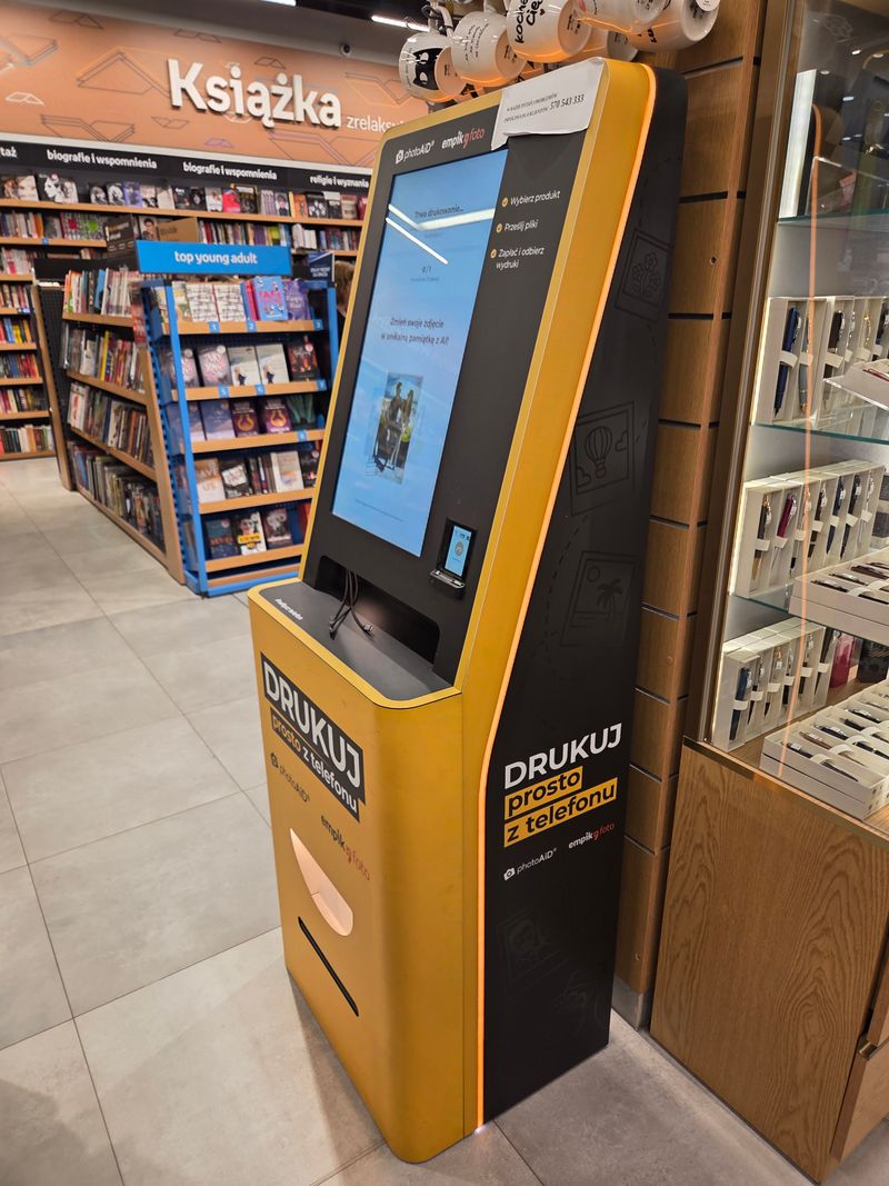 Foto kiosk PhotoAiD w salonie Empik Wroclavia we Wrocławiu
