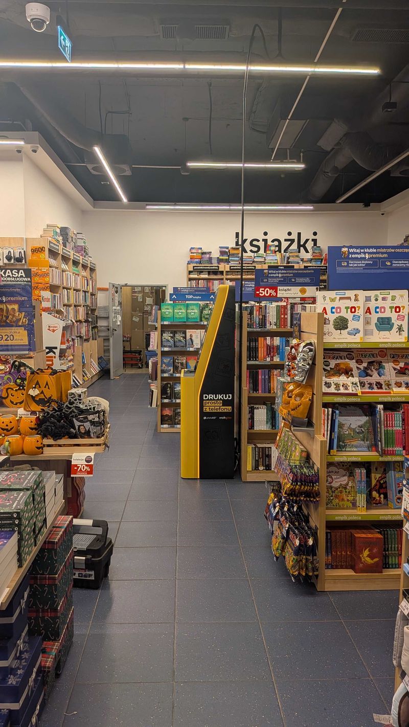 Foto kiosk PhotoAiD w salonie Empik Dekada Skierniewice