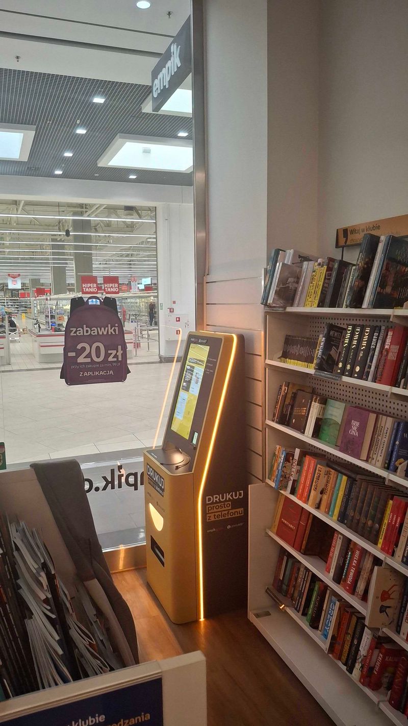 Wywoływanie zdjęć z telefonu w foto kiosku PhotoAiD w CH Felicity w Lublinie