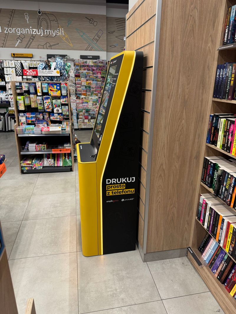 Wywoływanie zdjęć i druk A4 w foto kiosku PhotoAiD w Empik Galeria Biłgorajska