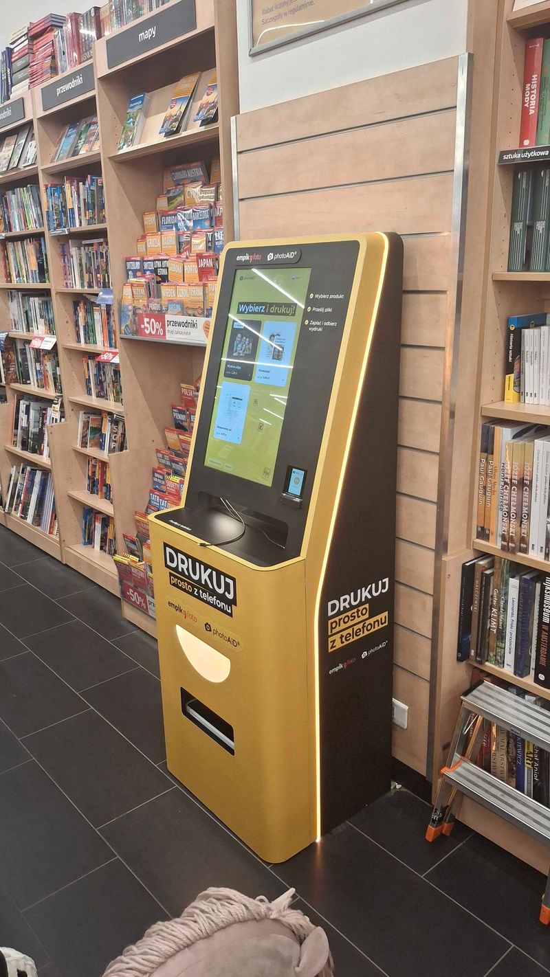 Foto kiosk PhotoAiD w salonie Empik w Galerii Olimp w Lublinie