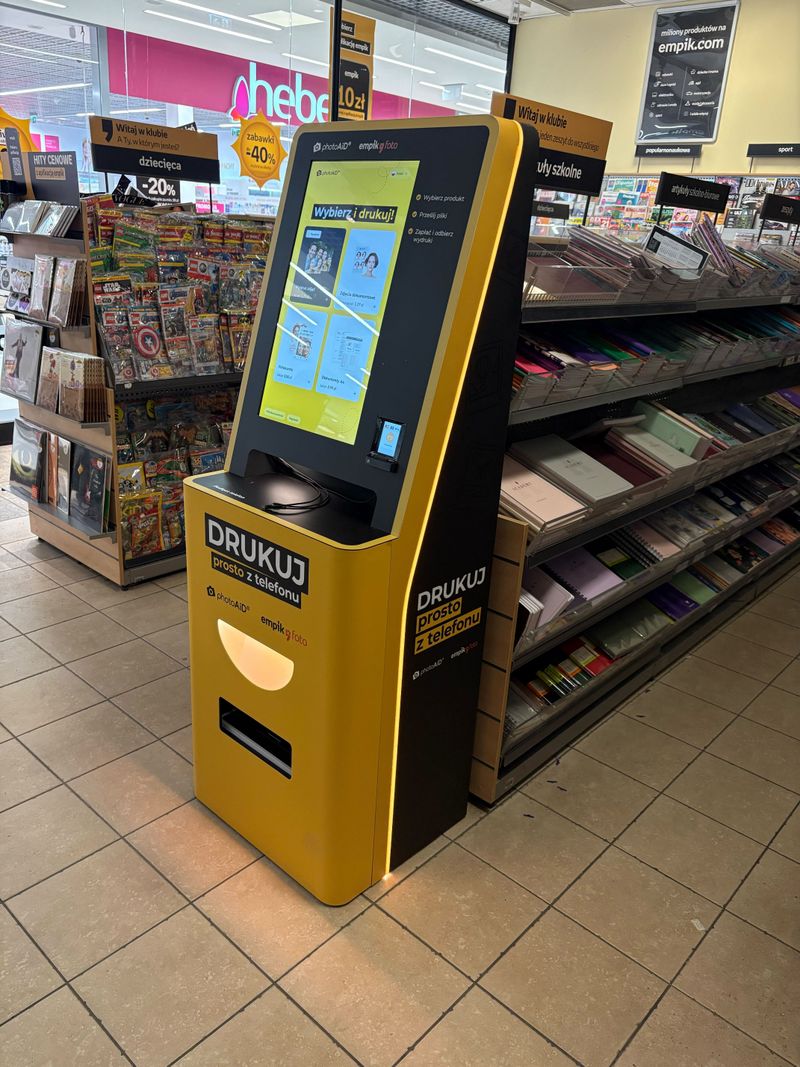 Wywoływanie zdjęć i druk A4 w foto kiosku PhotoAiD w Empik Galeria Panorama