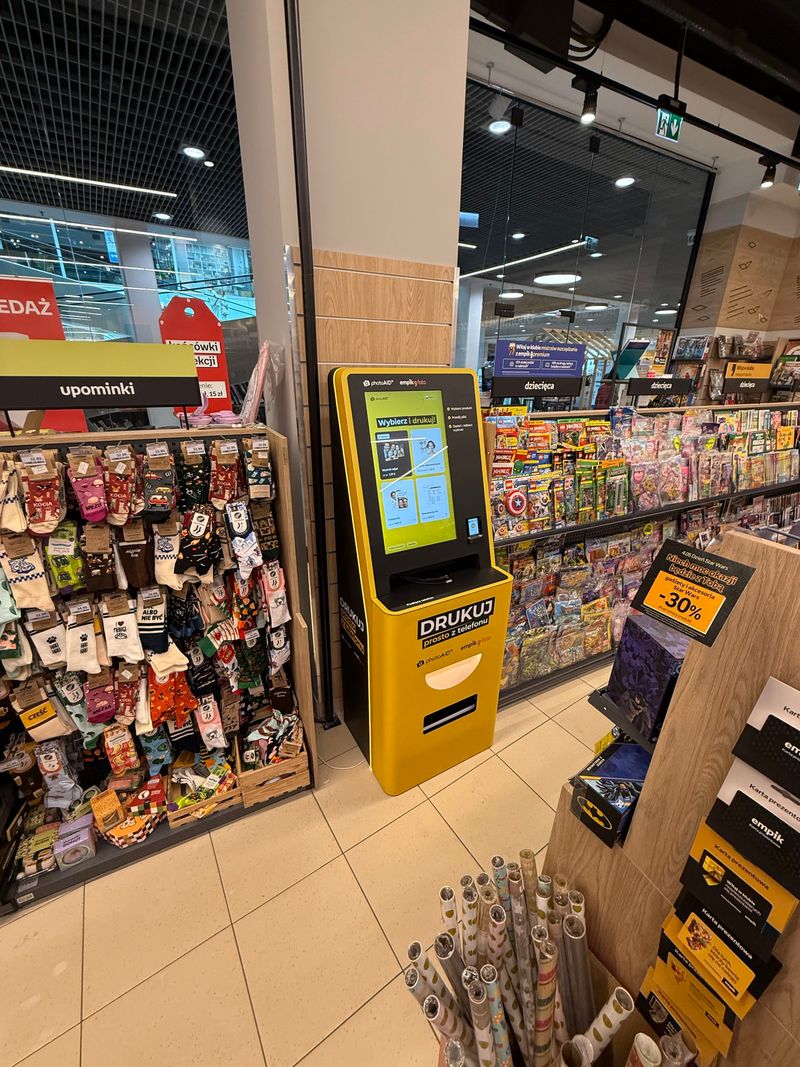 Wywoływanie zdjęć i druk A4 w foto kiosku PhotoAiD w Empik Galeria Przymorze