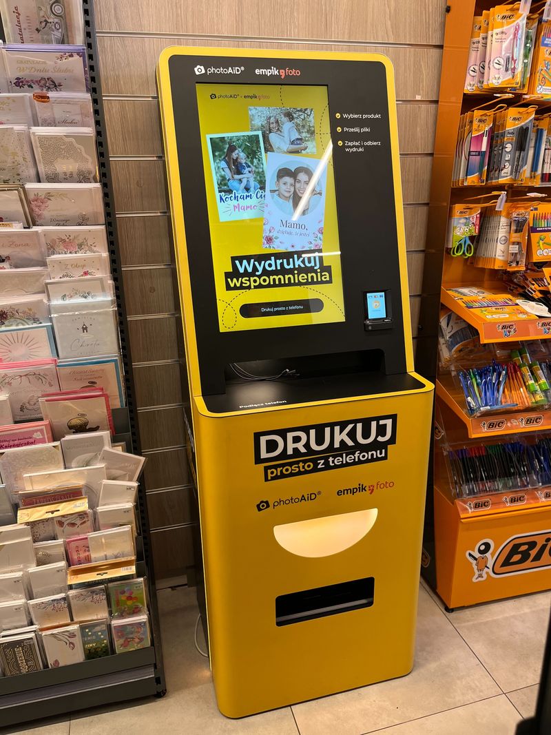 Foto kiosk PhotoAiD w salonie Empik Galeria Sucholeska w Suchym Lesie
