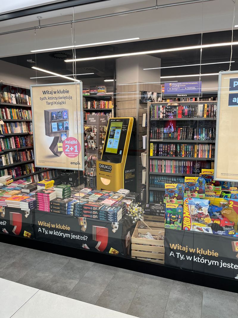 Wywoływanie zdjęć i druk A4 w foto kiosku PhotoAiD w Empik Galeria Zaspa