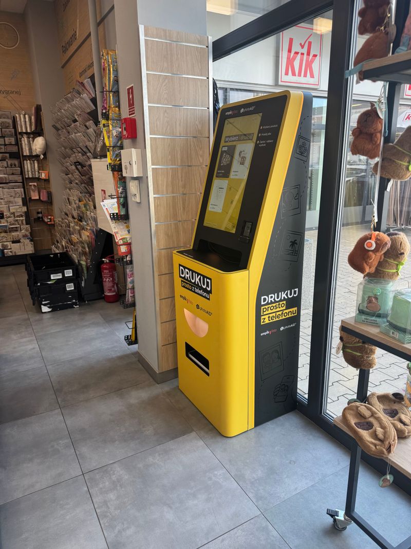 Foto kiosk PhotoAiD w salonie Empik w Galerii Zgierskiej w Zgierzu