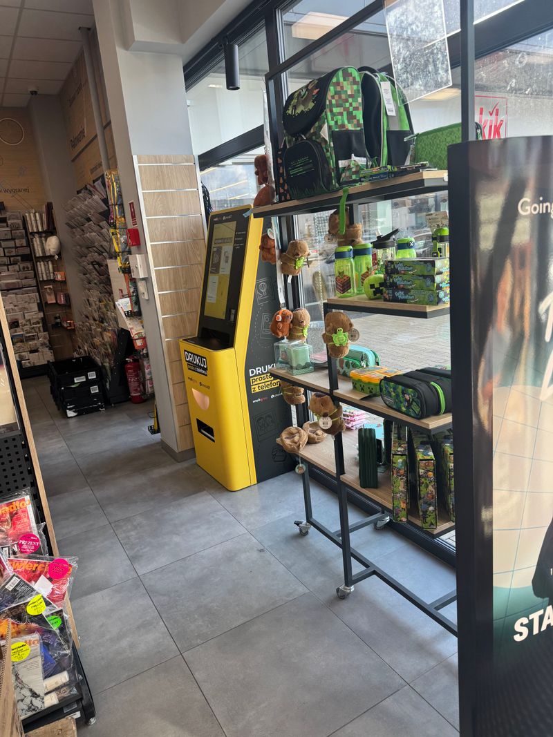 Samoobsługowa drukarnia i druk dokumentów A4 w foto kiosku PhotoAiD w Galerii Zgierskiej w Zgierzu
