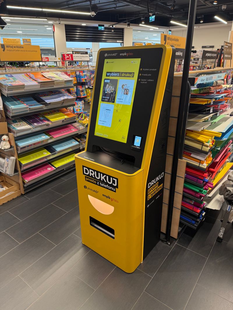 Foto kiosk PhotoAiD w salonie Empik w Galerii Klif w Gdyni