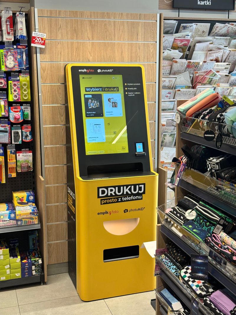 Foto kiosk PhotoAiD w salonie Empik w Galerii Lębork