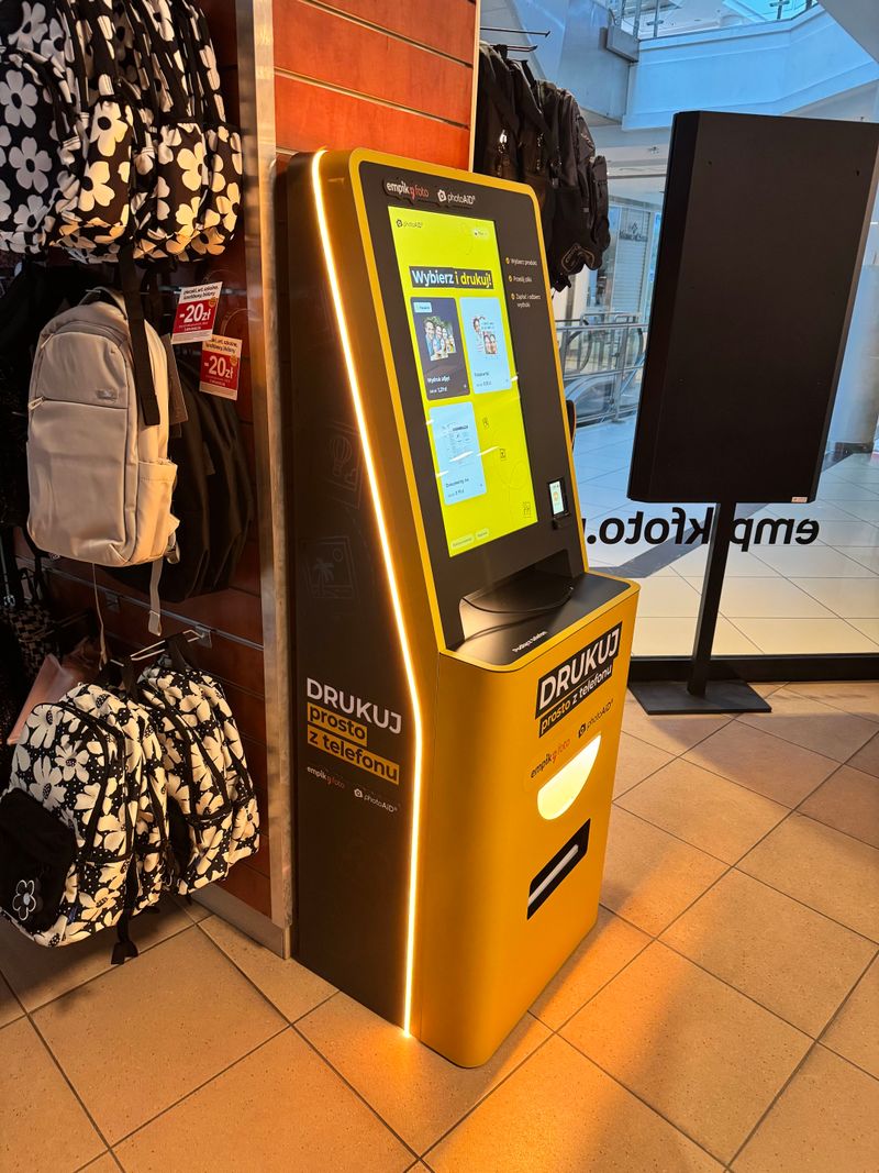 Wywoływanie zdjęć i druk A4 w foto kiosku PhotoAiD w Empik Lublin Plaza