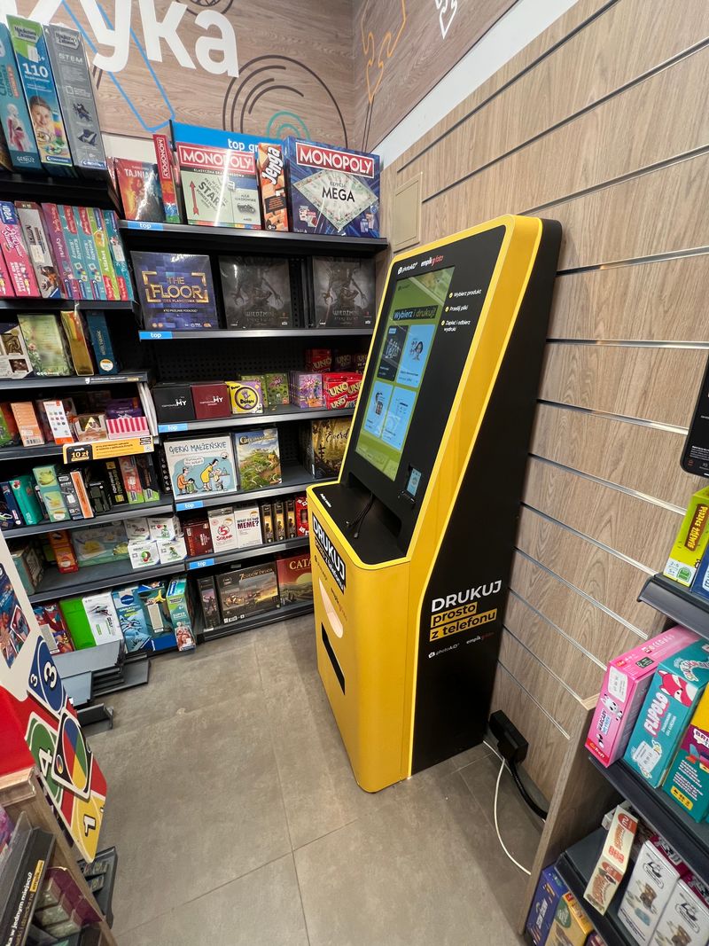 Samoobsługowy foto kiosk PhotoAiD w parku handlowym Rental Park w Gdańsku