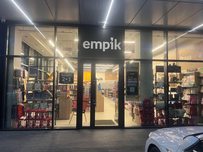Samoobsługowa drukarnia PhotoAiD w salonie Empik na Leśnicy we Wrocławiu