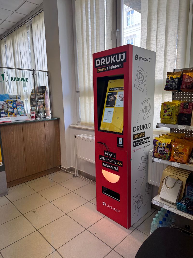 Foto kiosk PhotoAiD w Bydgoszcz: druk dokumentów A4 i ksero