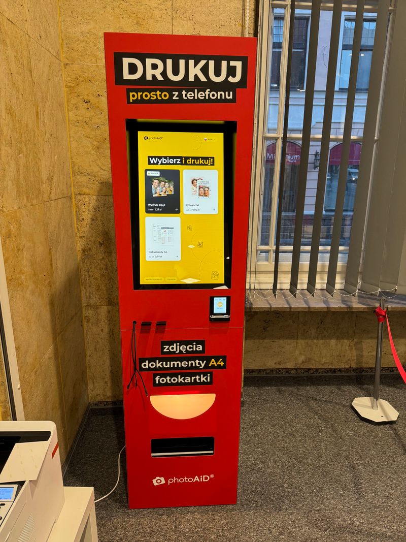 Foto kiosk PhotoAiD na Poczcie Głównej w Bydgoszczy