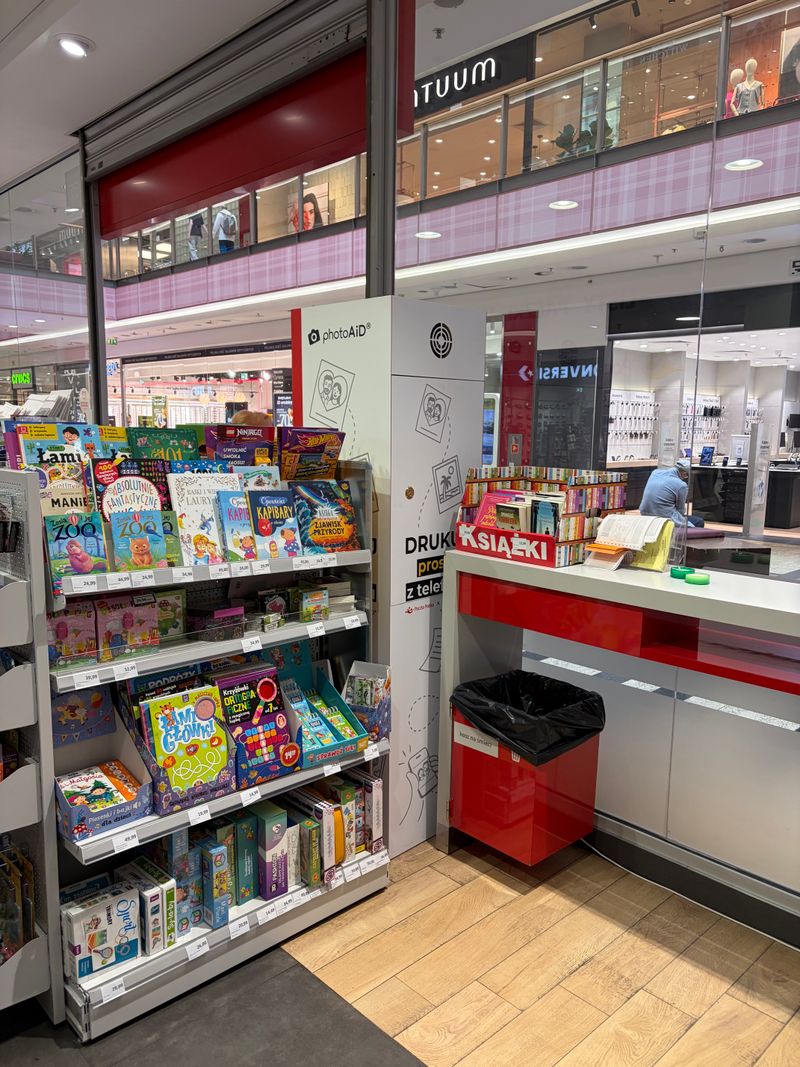 Foto kiosk PhotoAiD w Kraków: druk dokumentów A4 i ksero