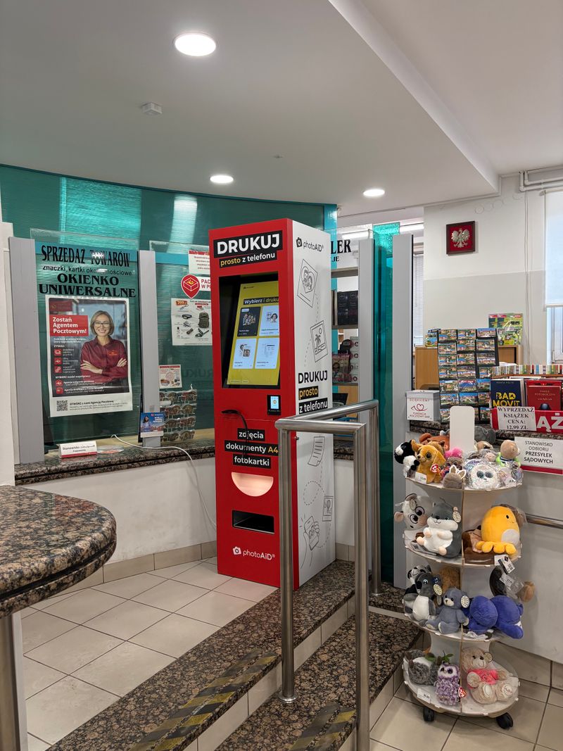 Foto kiosk PhotoAiD w Łańcut: druk dokumentów A4 i ksero