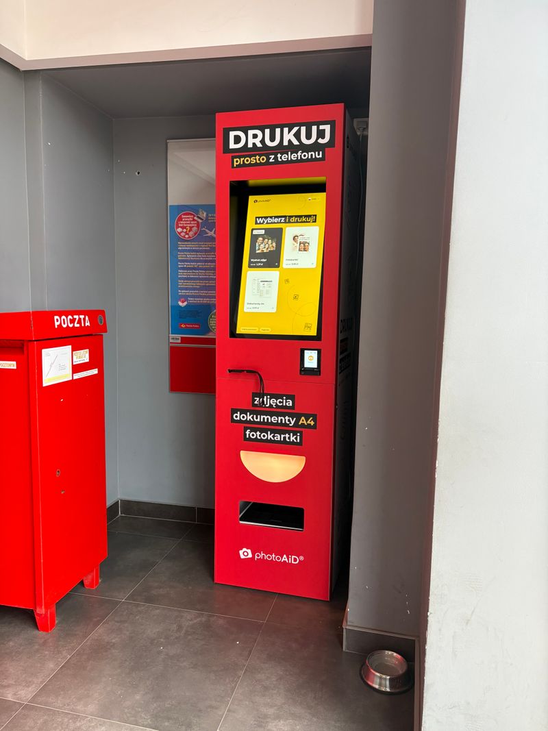 Foto kiosk PhotoAiD w placówce Poczty Polskiej w Warszawa