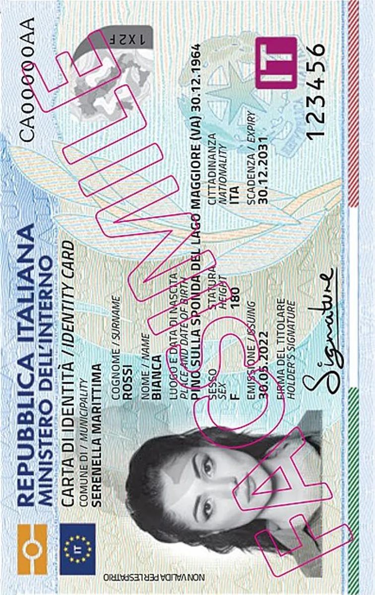 RUNRAYAY Porta fototessera in acrilico con ciondolo a farfalla, portachiavi porta carte d'identità porta badge foto per cancelleria per studenti RUNRAYAY Porta fototessera in acrilico con ciondolo a farfalla, portachiavi porta carte d'identità porta badge foto per cancelleria per studenti